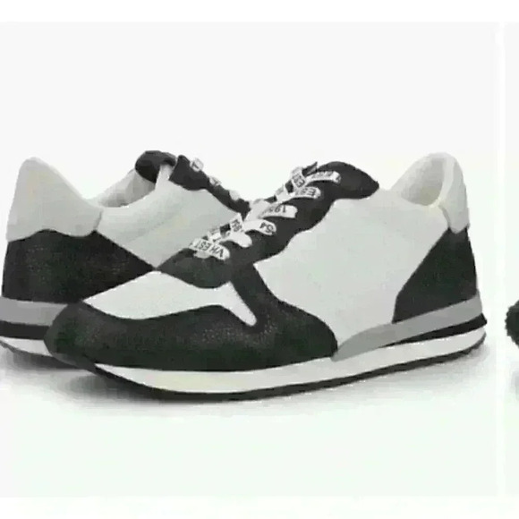 Vintage Havana Shoes - Vintage Havana NEW Women's Sneaker Black/white Mal Genuine 6.5